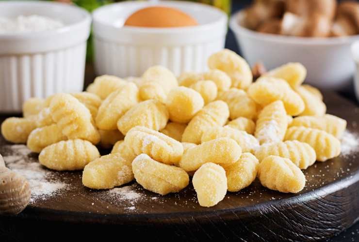 gnocchi crudi freschi fatti in casa