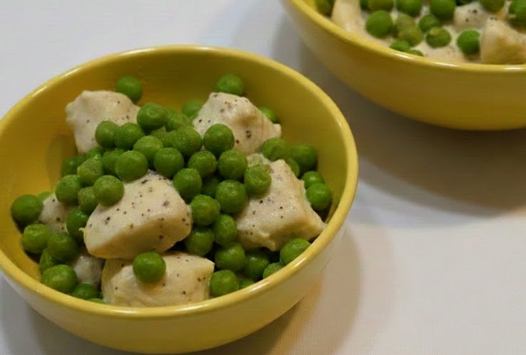 pollo cremoso con piselli e besciamella