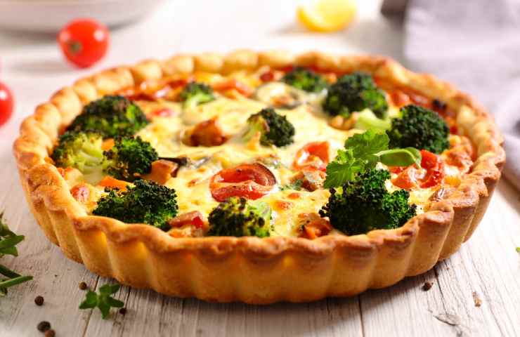 Torta salata arcobaleno con broccoli