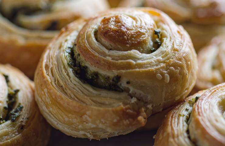 Twist pie di spinaci e formaggio feta visto da vicino