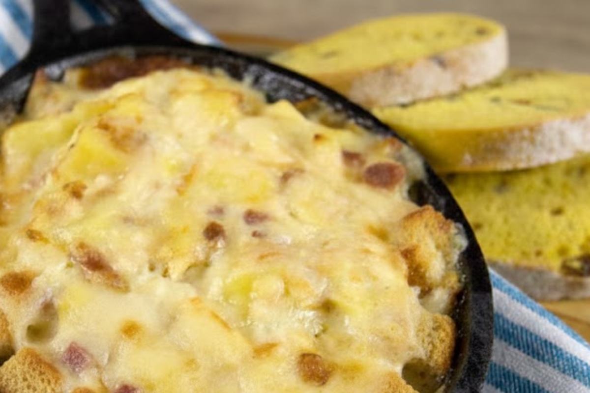 sformato di pane e formaggio al forno