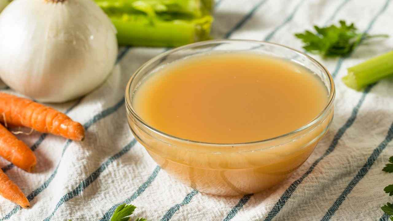 Brodo vegetale buttalapasta.it