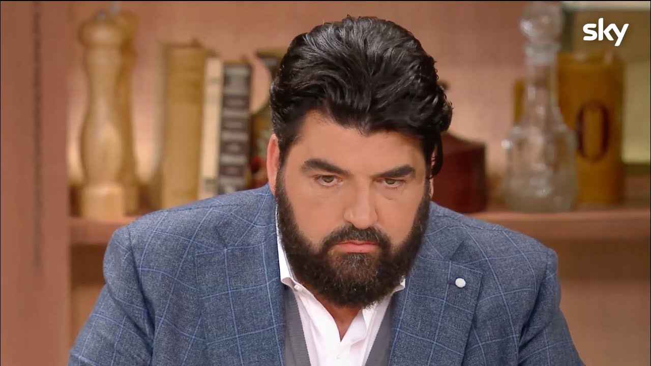 Cannavacciuolo sbotta sul maialino - ButtalaPasta.it