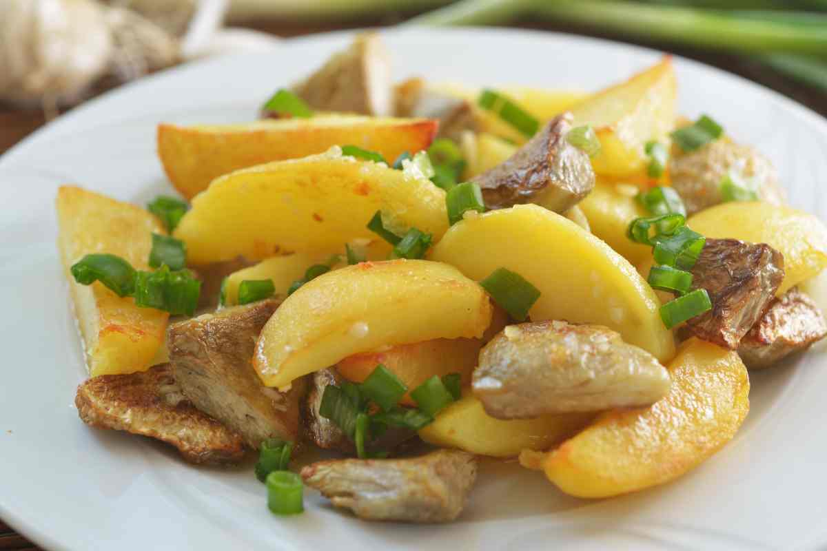 Carciofi e patate in padella