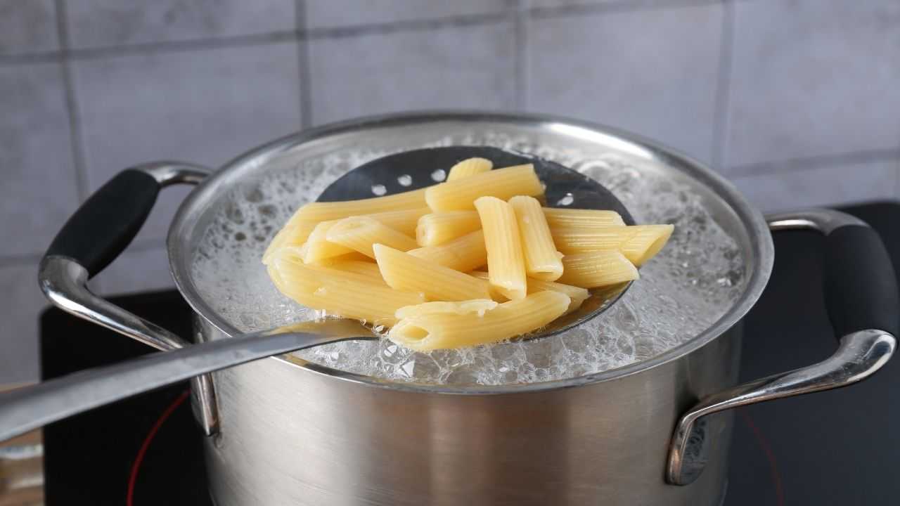 Cottura della pasta buttalapasta.it