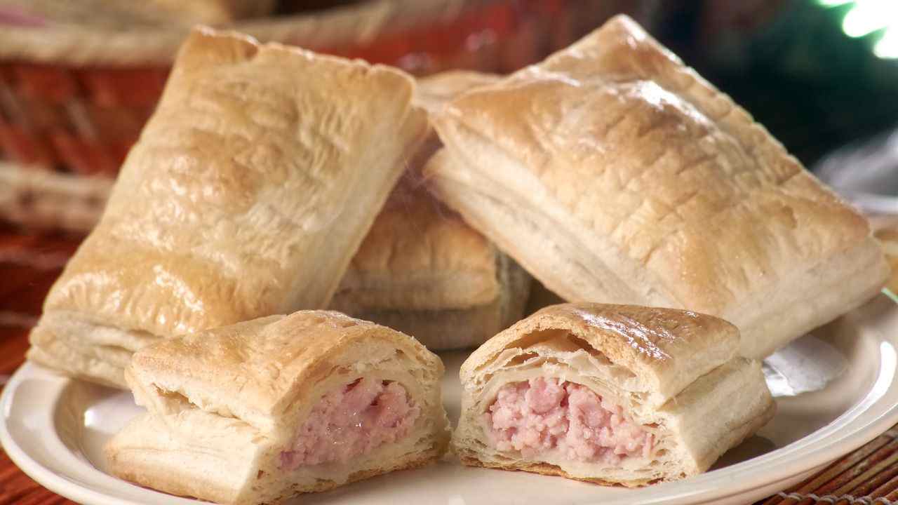 Fagottini di pasta sfoglia al prosciutto buttalapasta.it