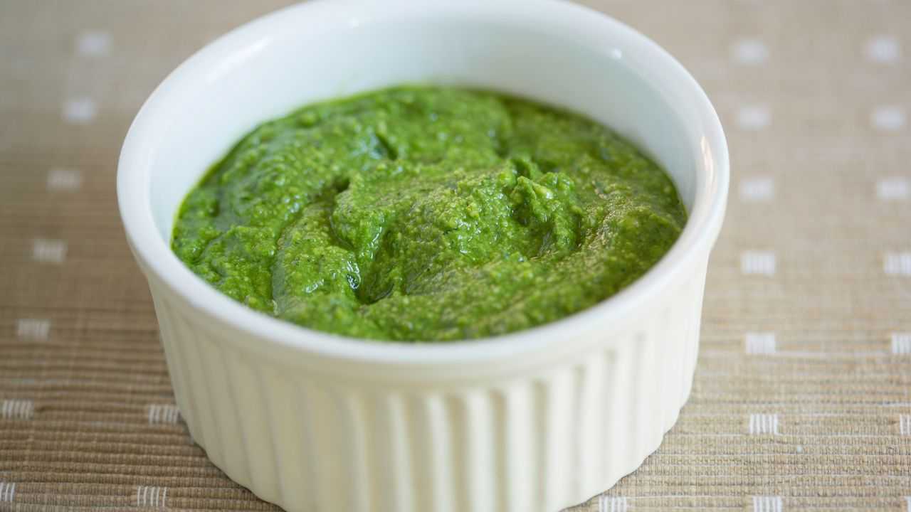 Pesto di zucchine senza cottura buttalapasta.it