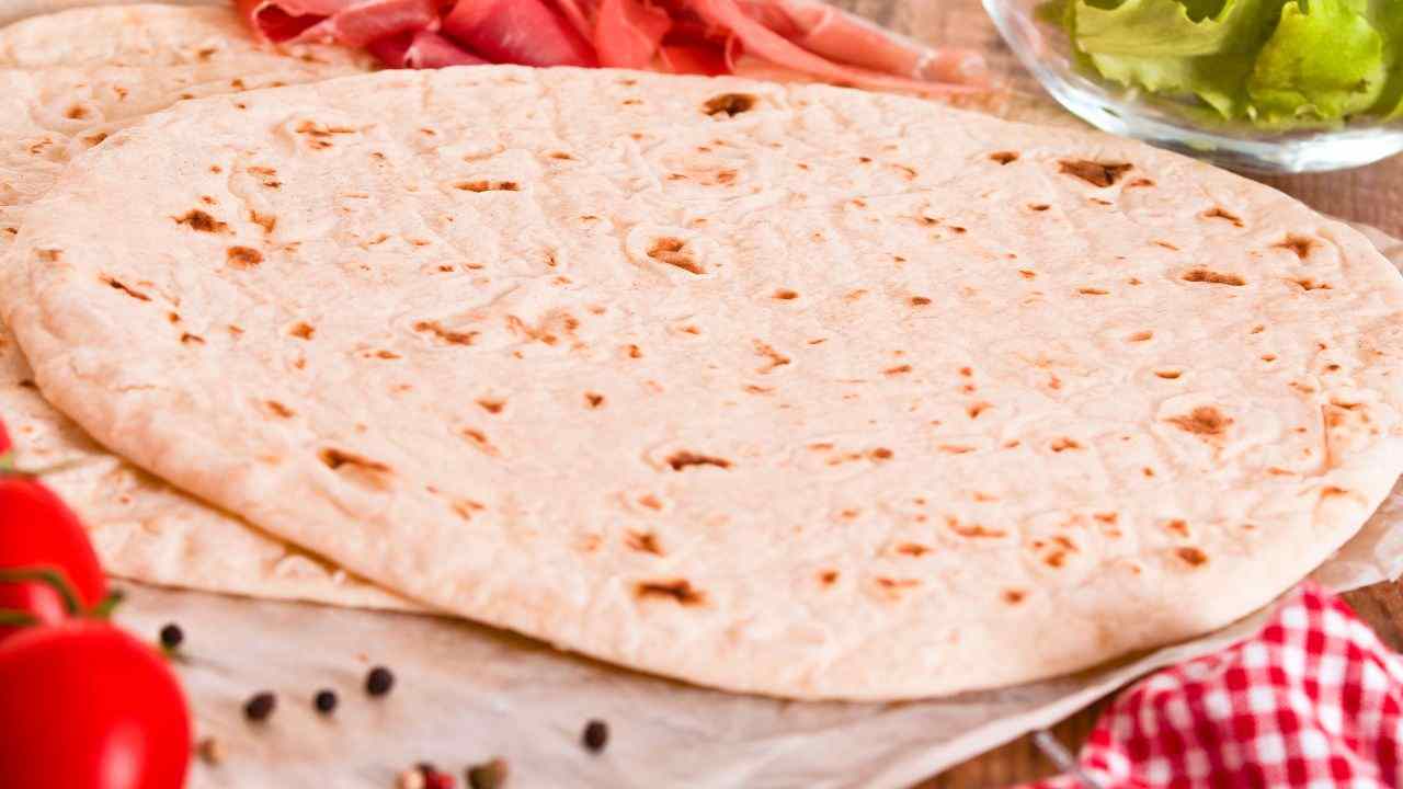 Piadine senza glutine 3 ingredienti buttalapasta.it