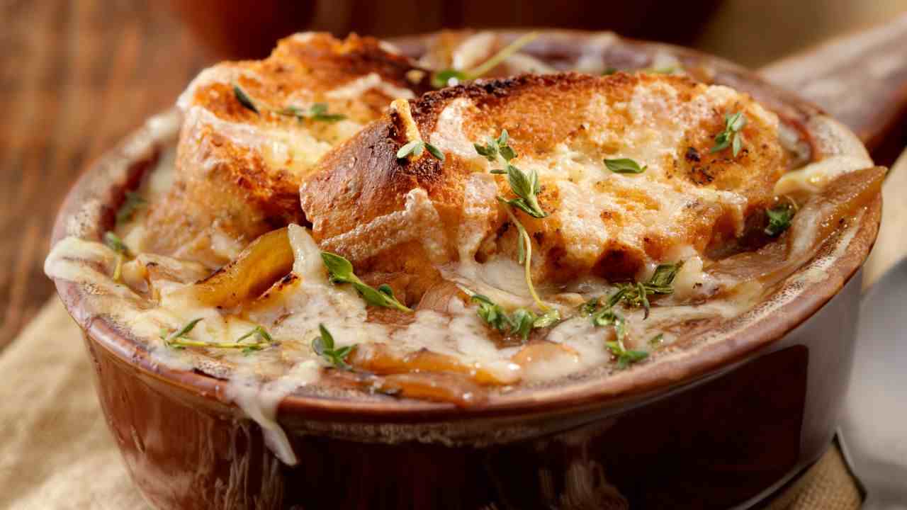 Zuppa di cipolle buttalapasta.it