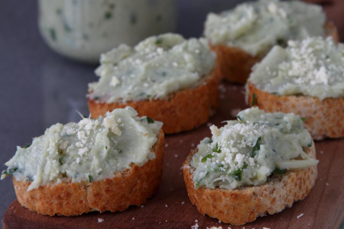 bruschette con crema di carciofi