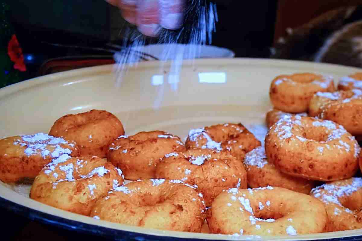 Graffe fatte in casa, perché aspettare Carnevale? Preparale oggi stesso