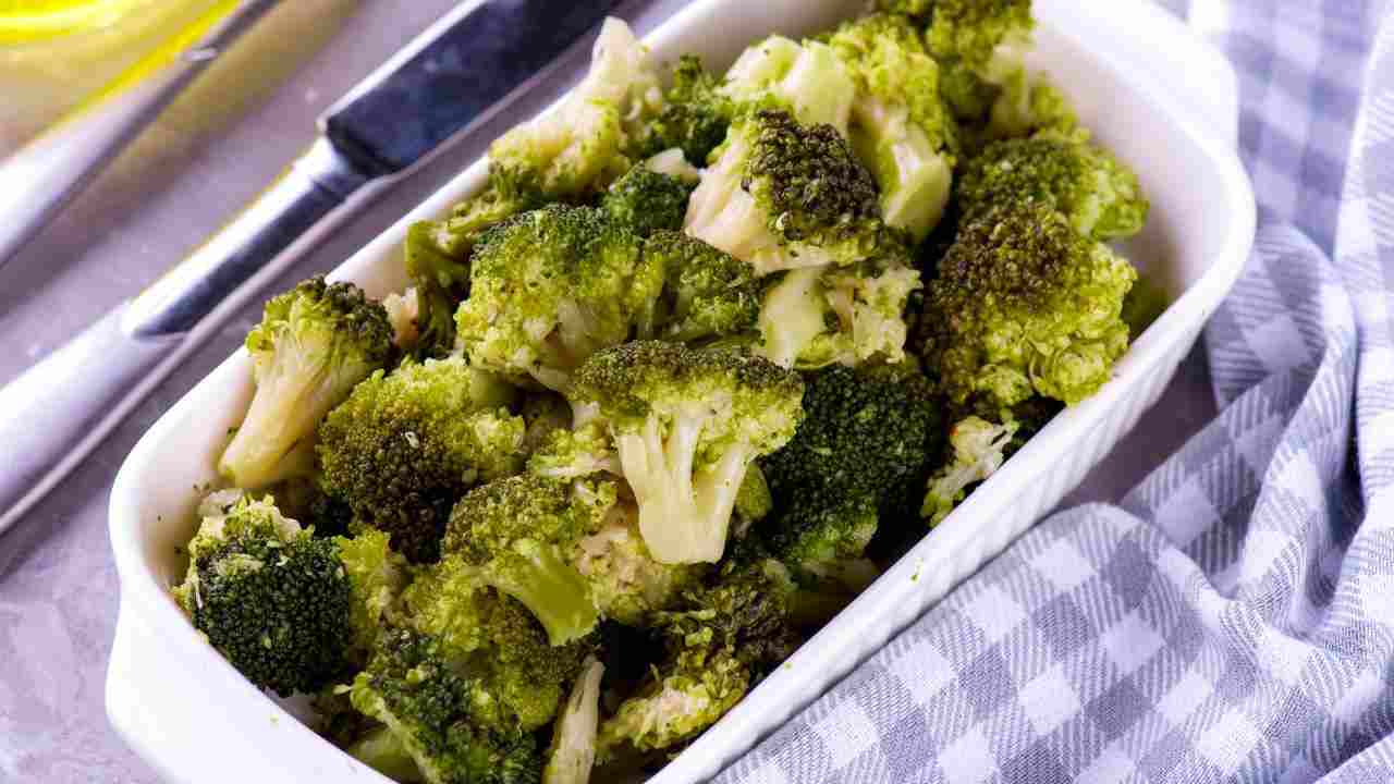 Broccoli in friggitrice ad aria buttalapasta.it