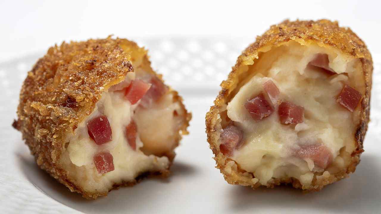 Crocchette al latte e prosciutto buttalapasta.it