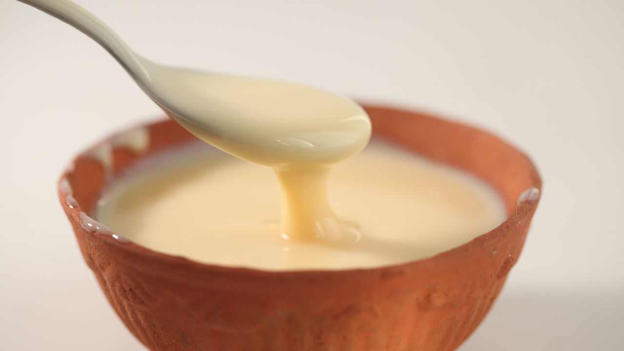 Latte condensato fatto in casa buttalapasta.it