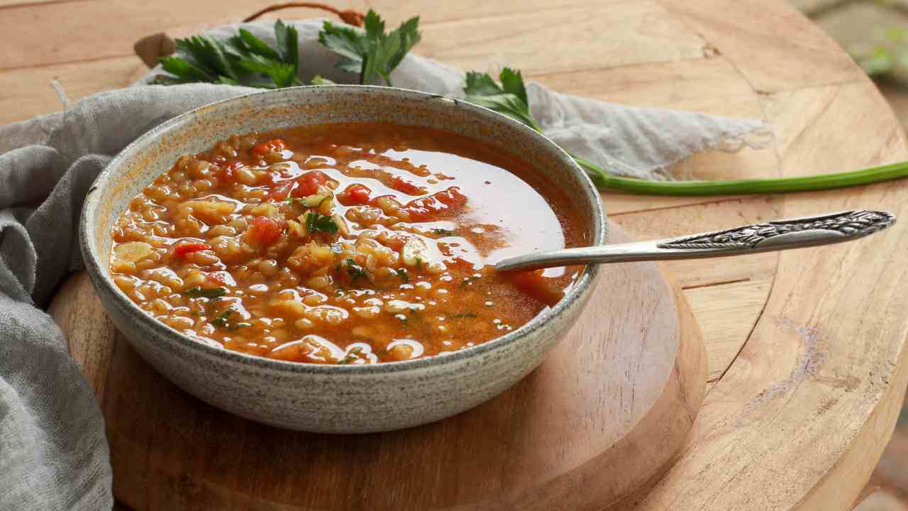 Pasta con le lenticchie, ma con l’ingrediente segreto della nonna