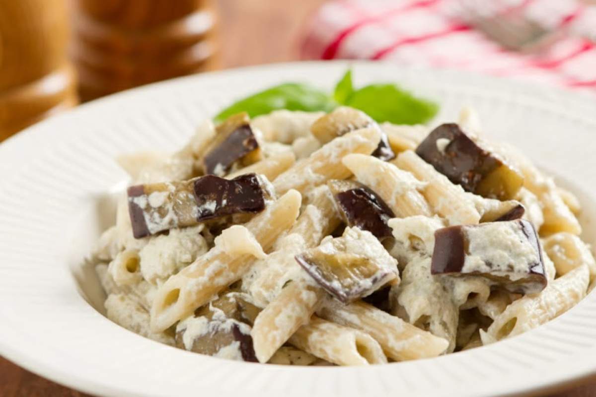 pasta con melanzane e ricotta