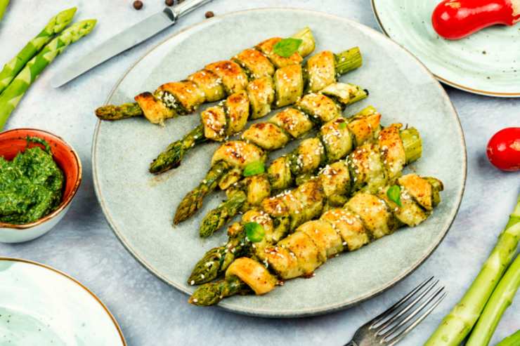 asparagi in pasta sfoglia dorata