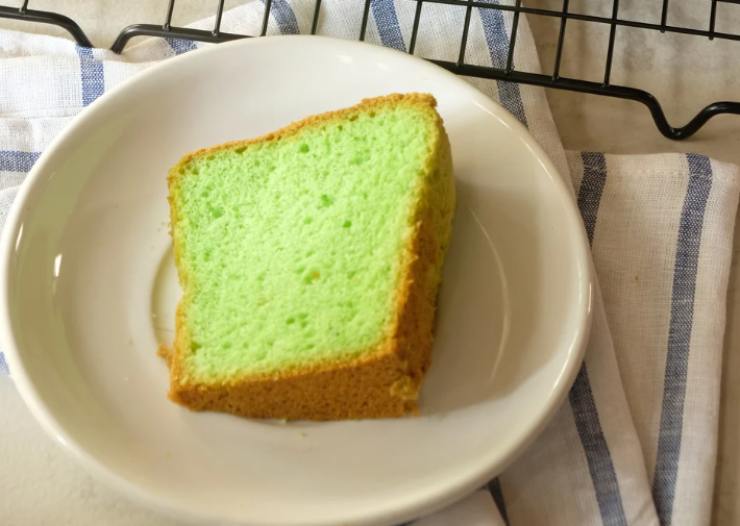 fetta di ciambellone alla menta