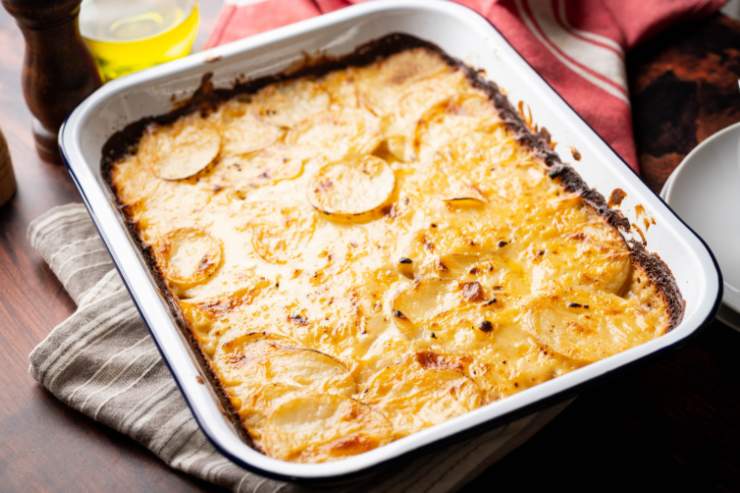 teglia di pasticcio di patate
