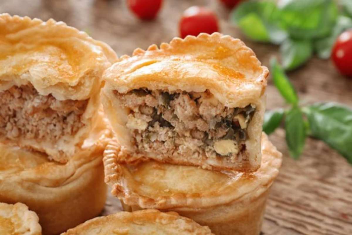 tortini di sfoglia ripieni di carne