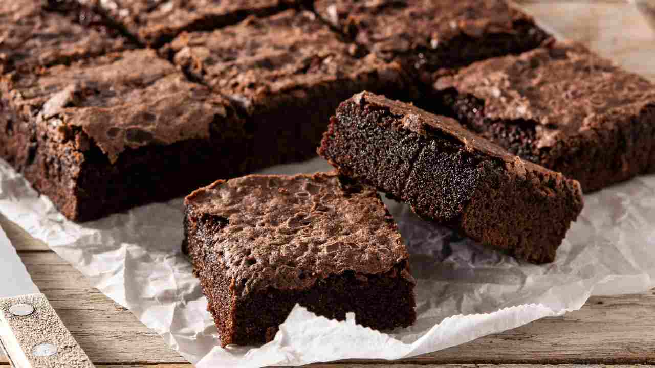 Brownies al cioccolato fondente e olio d'oliva buttalapasta.it