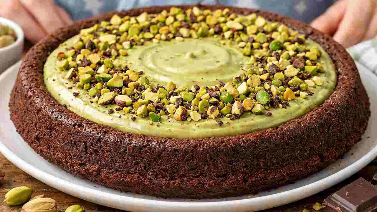 Crostata morbida al pistacchio e cioccolato buttalapasta.it