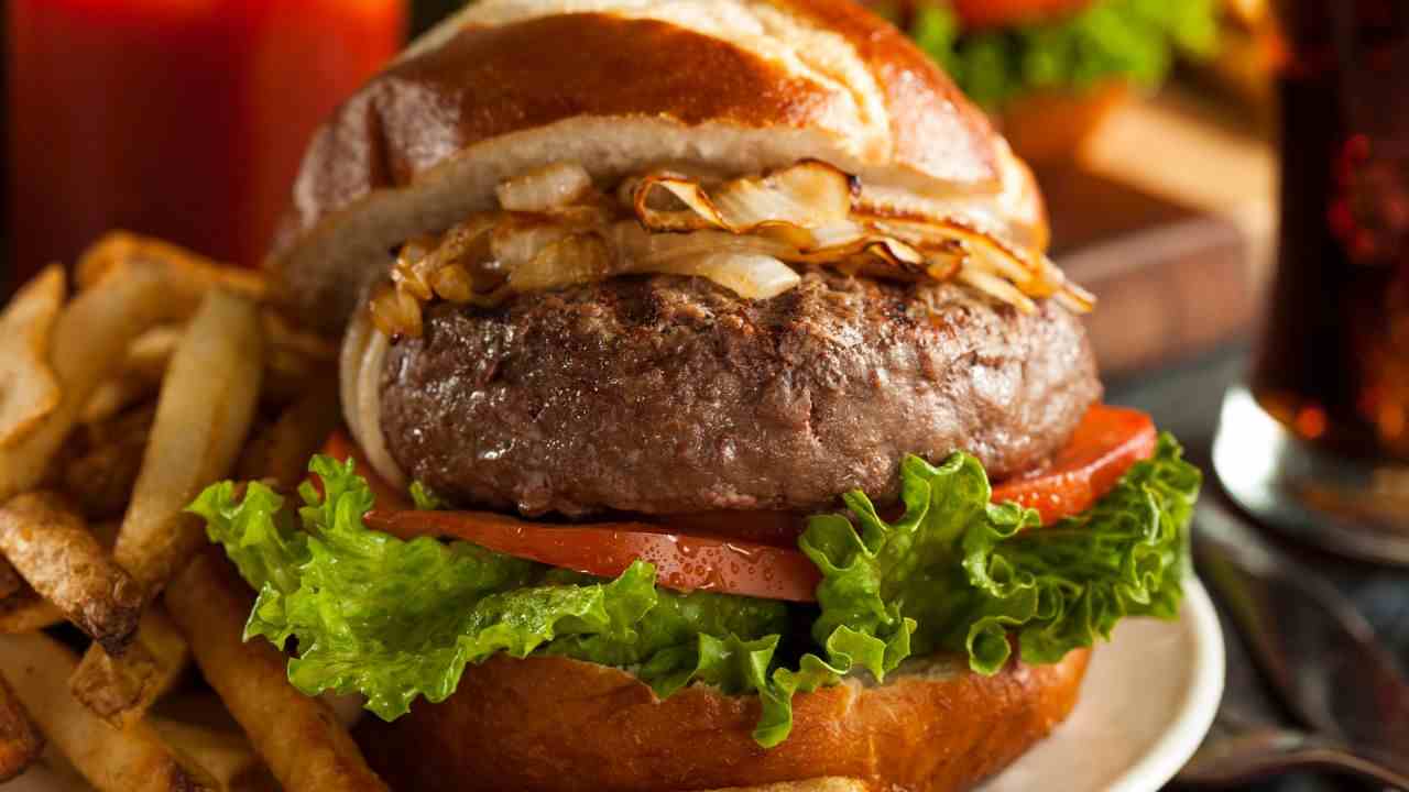 Hamburger all'italiana con caciocavallo buttalapasta.it
