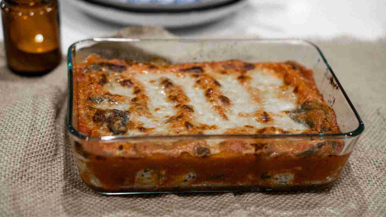 Lasagna classica con la ricetta della nonna - ButtalaPasta.it