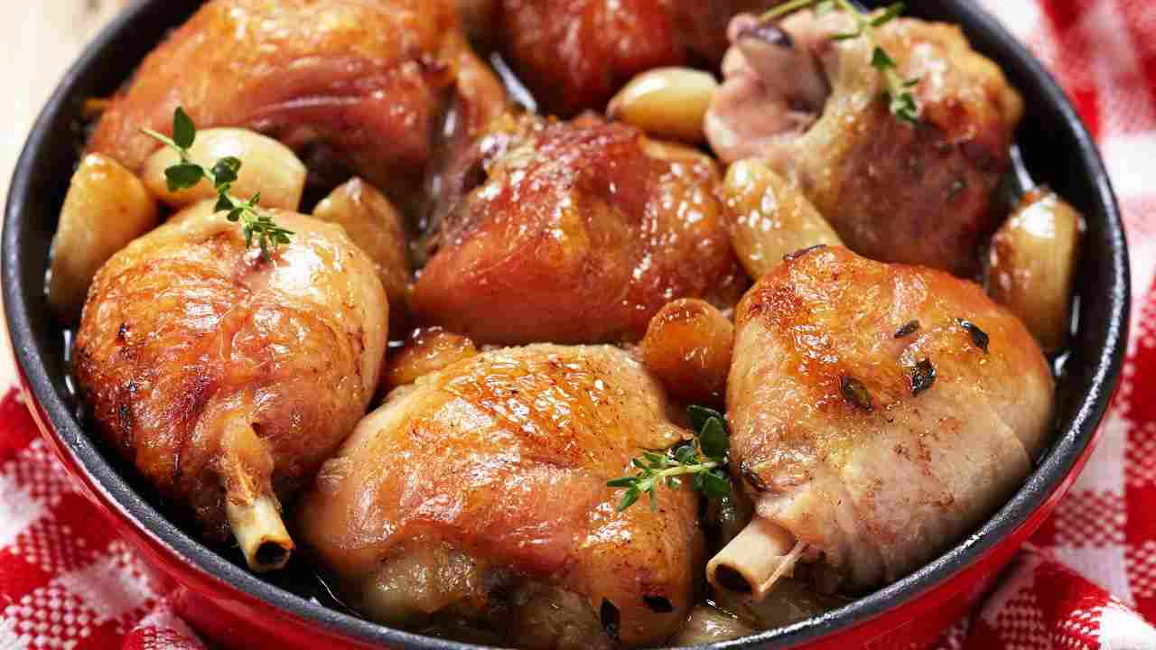 Pollo al miele e senape in padella buttalapasta.it