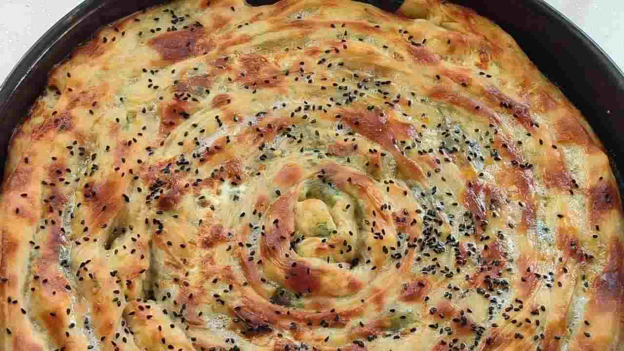 Torta salata prosciutto e formaggio - ButtalaPasta.it