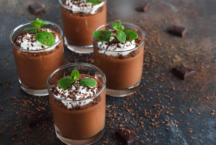 crema cioccolato in bicchierini