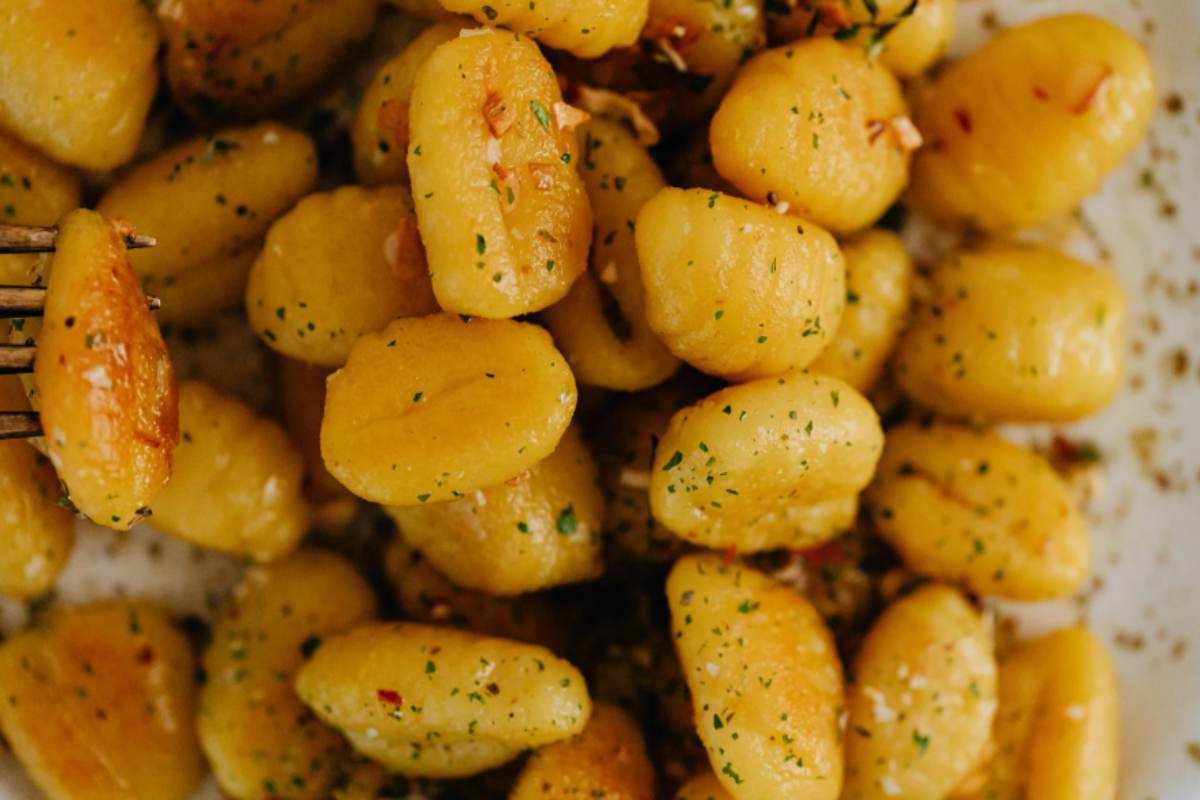 gnocchi dorati e aromatizzati