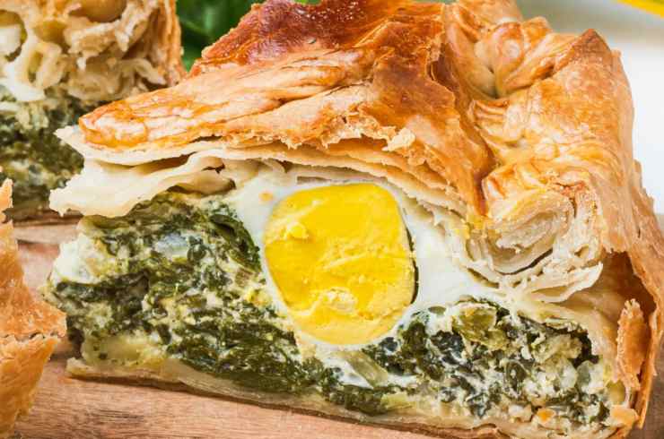 fetta di torta pasqualina