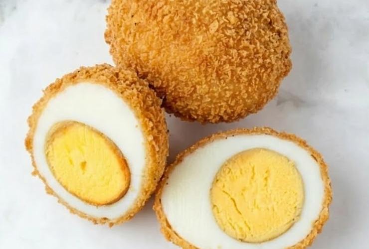 uova alla monachina tagliate