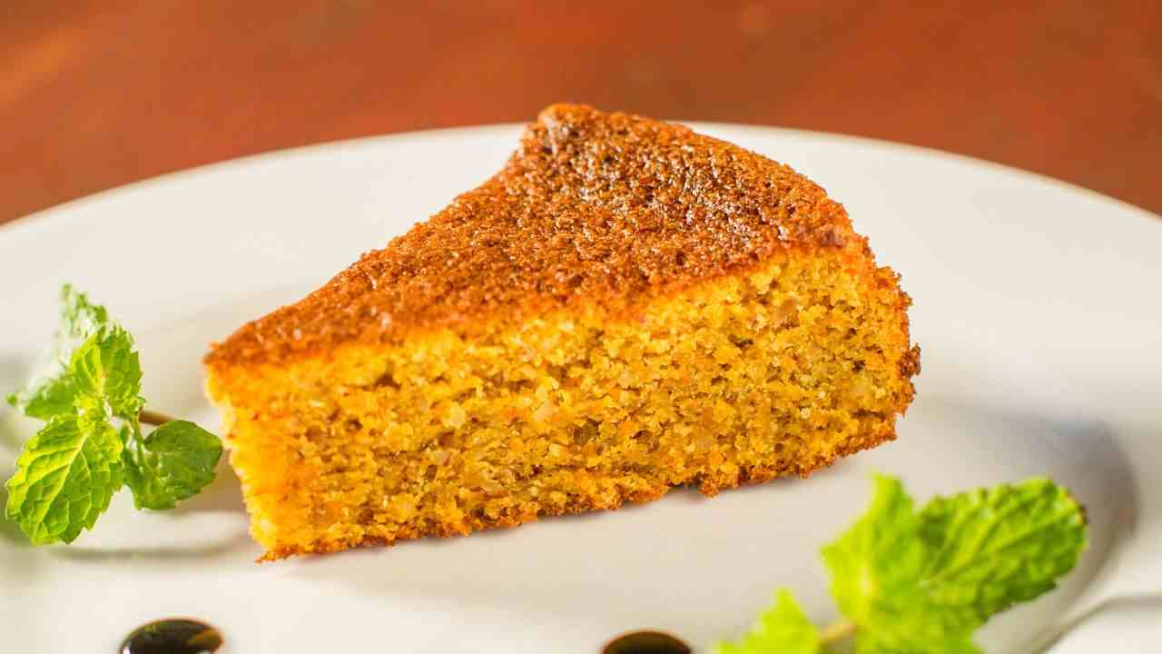 Torta di carote e mandorle light buttalapasta.it