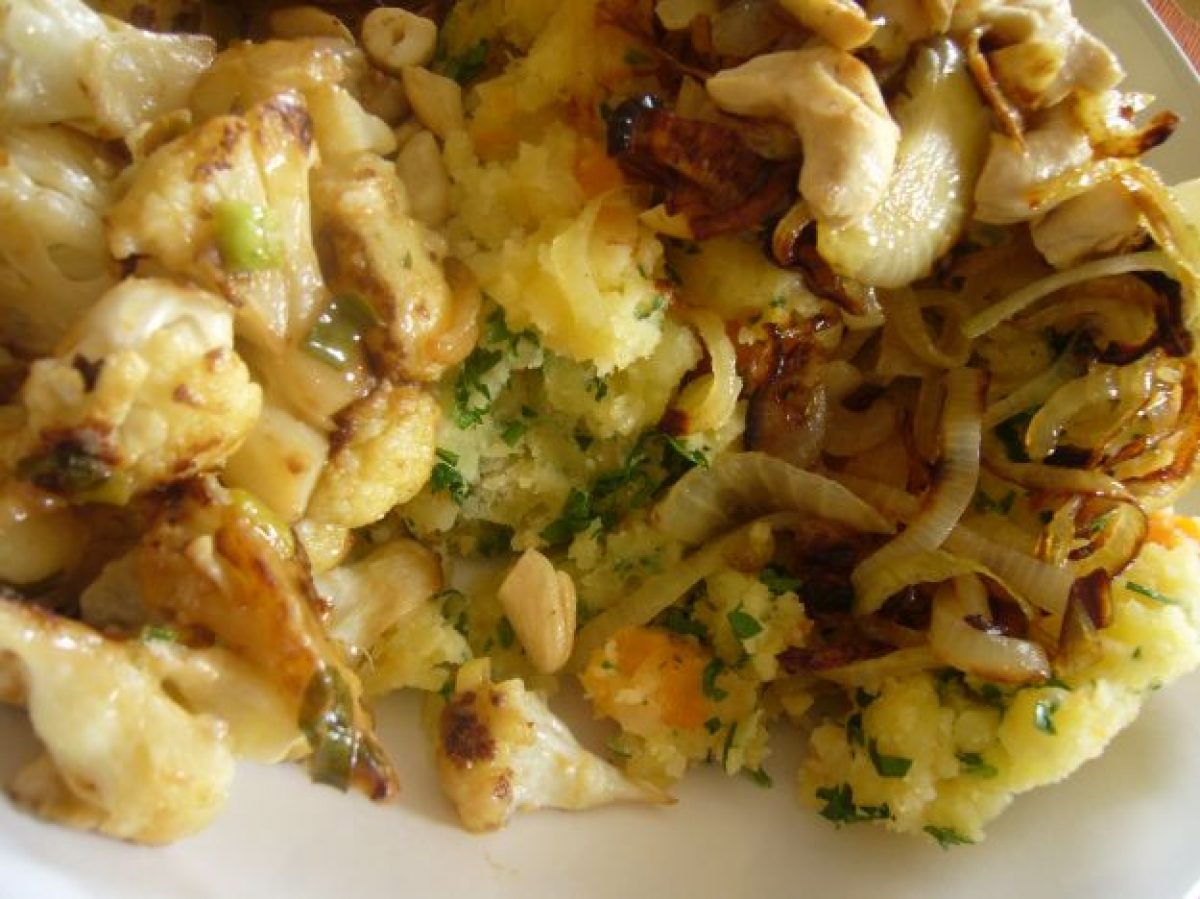 Cavolfiore arrosto con cipolline al profumo di paprika
