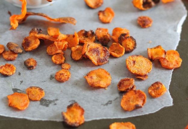 Chips di carote al forno