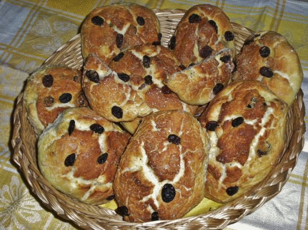 Pane con l’uvetta