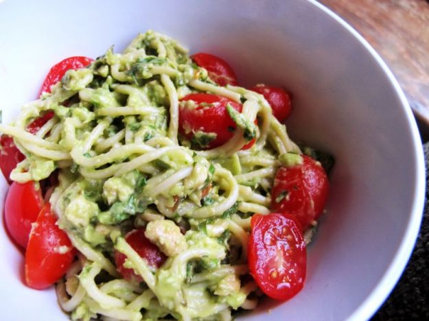 Pasta con l’avocado: le ricette sane e gustose