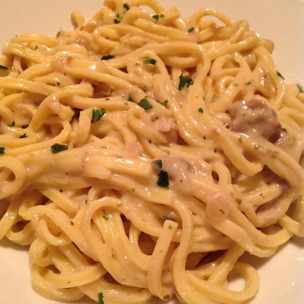 Tagliatelle funghi panna e castagne