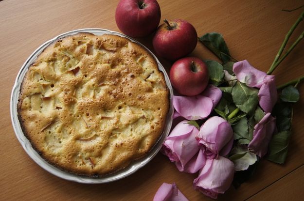 Torta di mele in padella