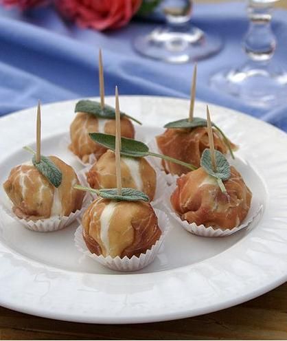 bocconcini di prosciutto e formaggio