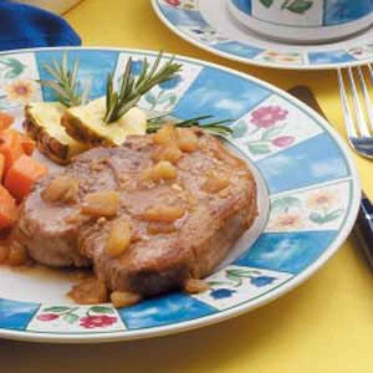 Braciole di vitello con ananas amarene e mandorle