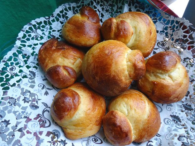 brioche col tuppo