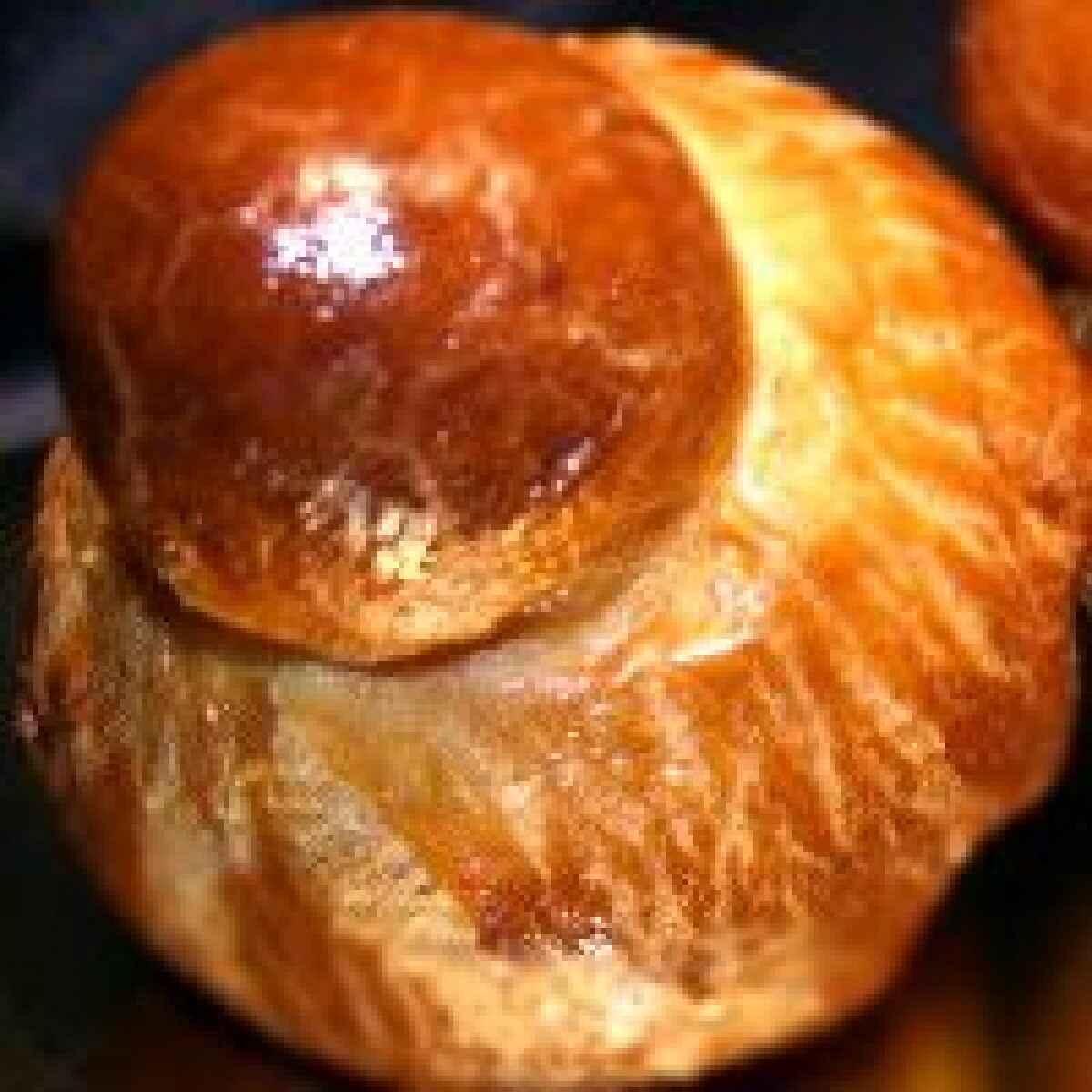 Brioches ripiene di semifreddo