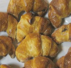 Brioches salate con salsicce