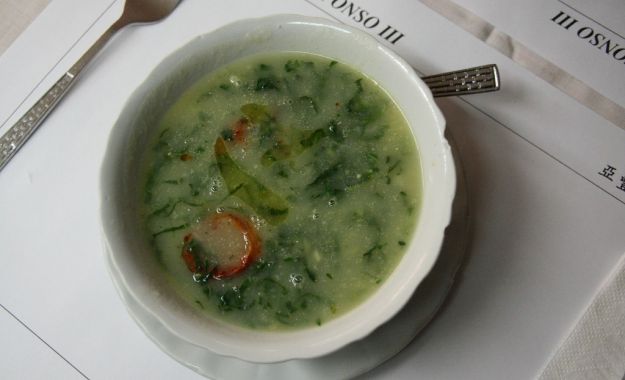 caldo verde (zuppa di cavolo)