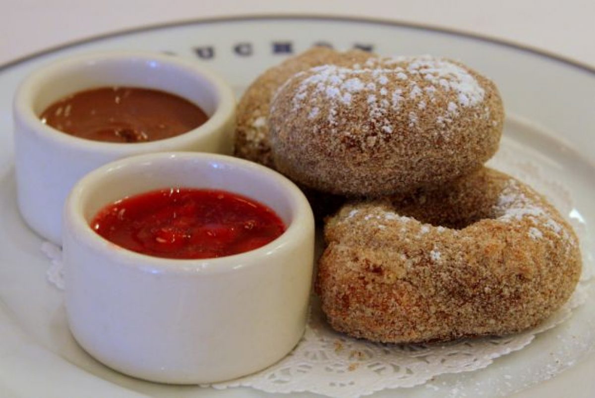 Ciambella rustica alle ciliegie