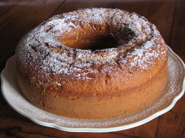 Ciambella con miele e cannella