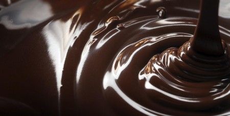 Cestini al cioccolato con crema alla vaniglia